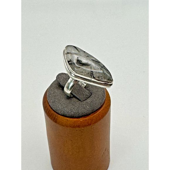 Tourmalinated Quartz Stone Estate Ring .925 Stone Sz 6 - 8 Grams - 1 1/4" - Picture 4 of 4